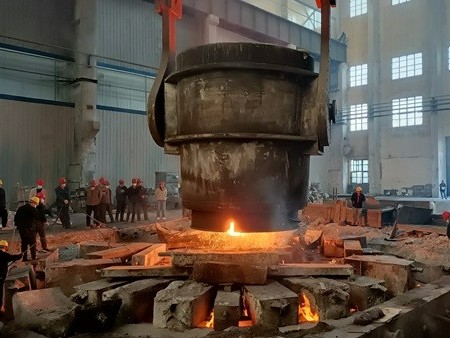 騰飛鑄鋼 | 大型鑄鋼件常見(jiàn)缺陷及解決方案